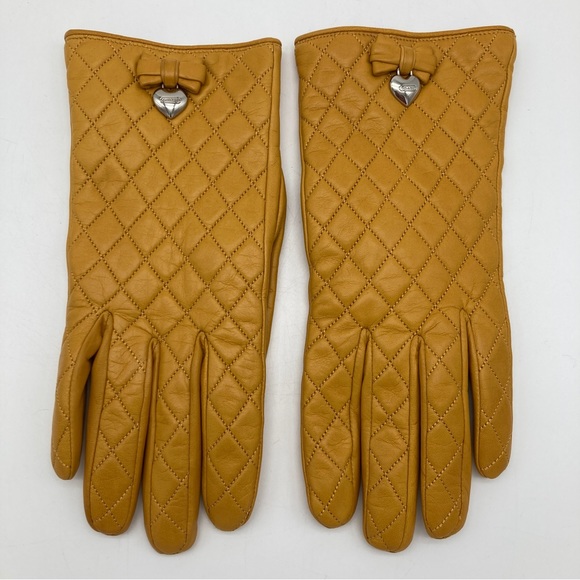 NWT Coach Quilted Bow Charm Leather and Wool Gloves in Amber - Picture 2 of 9